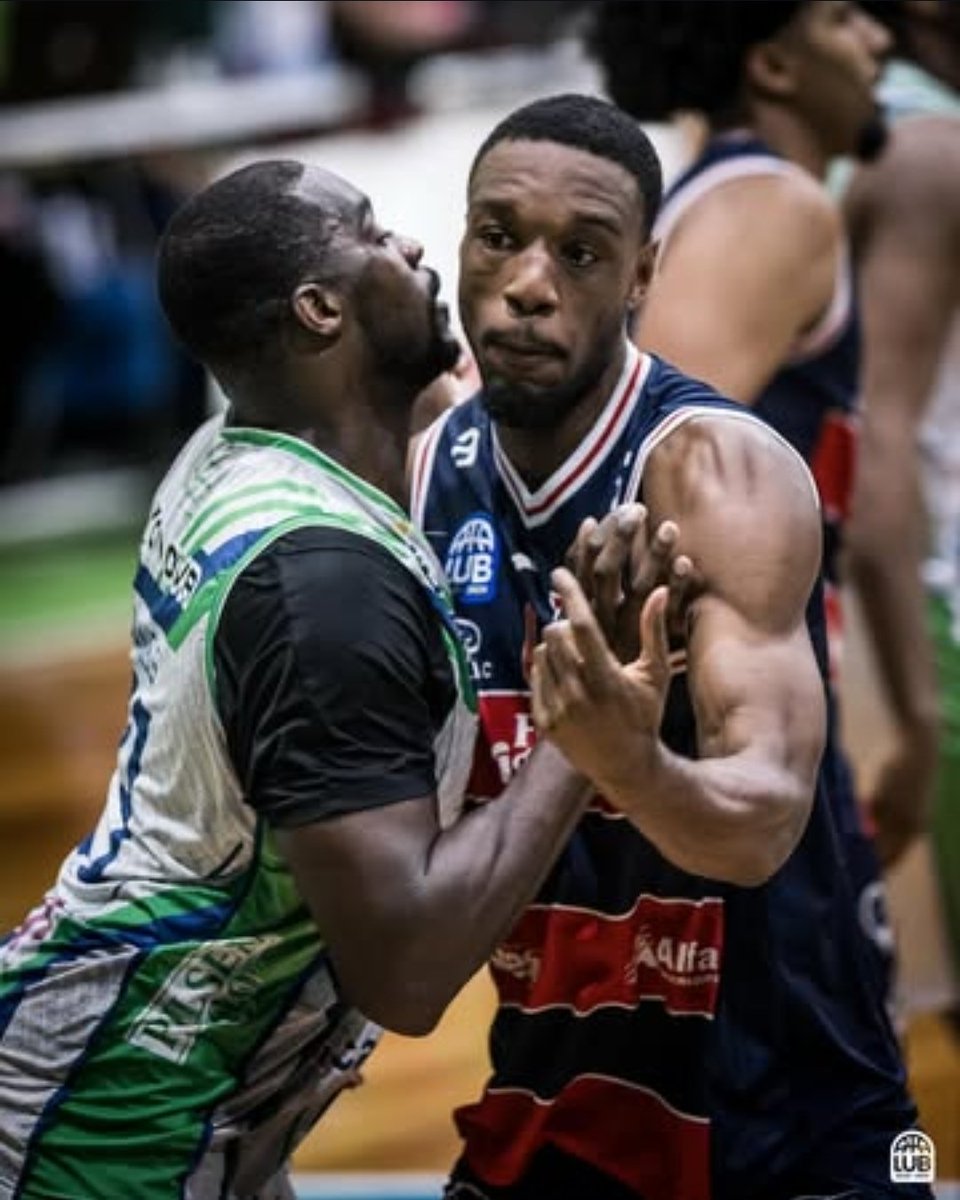 DoctorLUB tweet media