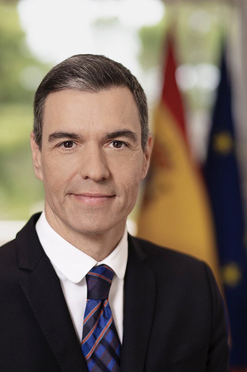 mithatkaya4's tweet photo. Is urram gu leòr do dhuine bàsachadh le peilearan Shionachais.
Pedro Sanchez. https://t.co/rgR33mhOvD