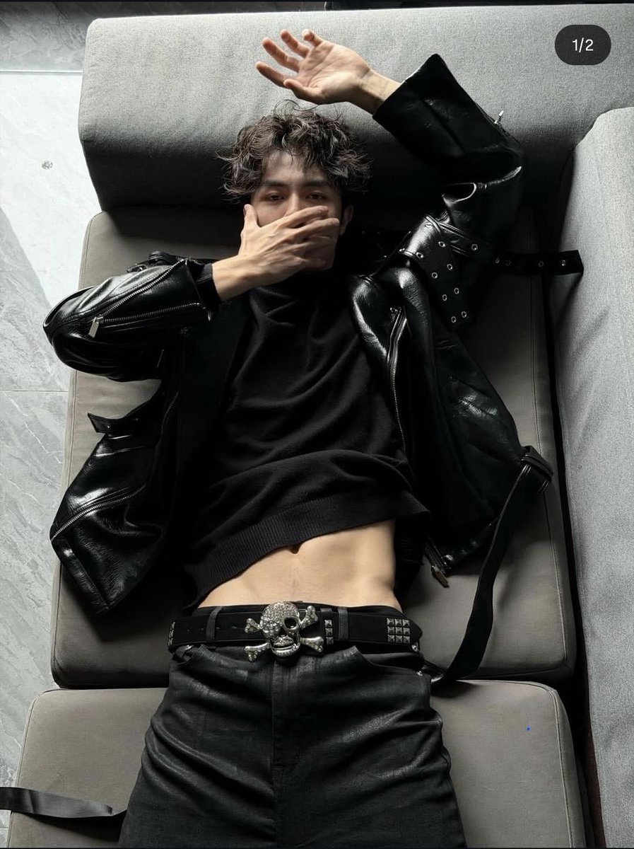 Clαrα ♡'s Michαel VAI VER A 5SOS tweet media