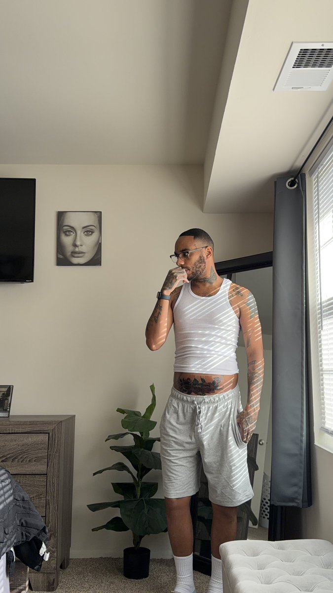 Foreign King tweet media