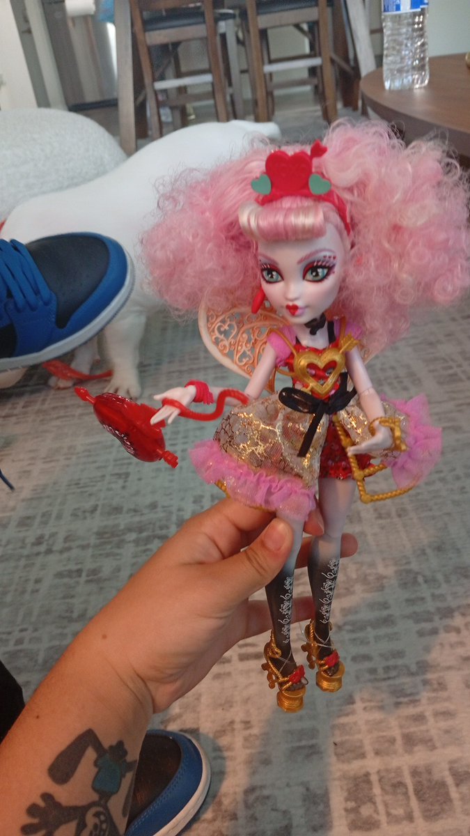 Chamiku🌻COMMS OPEN tweet media