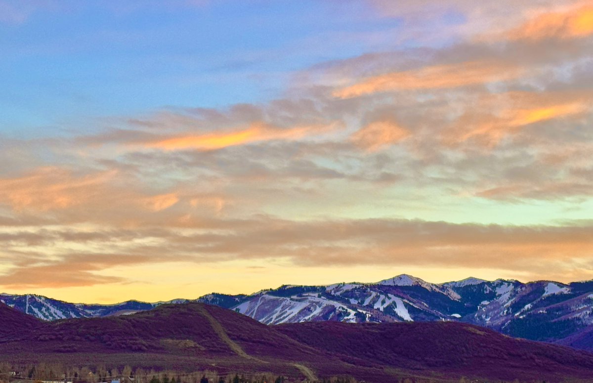 Pretty Lies & Alibis🎙 tweet media