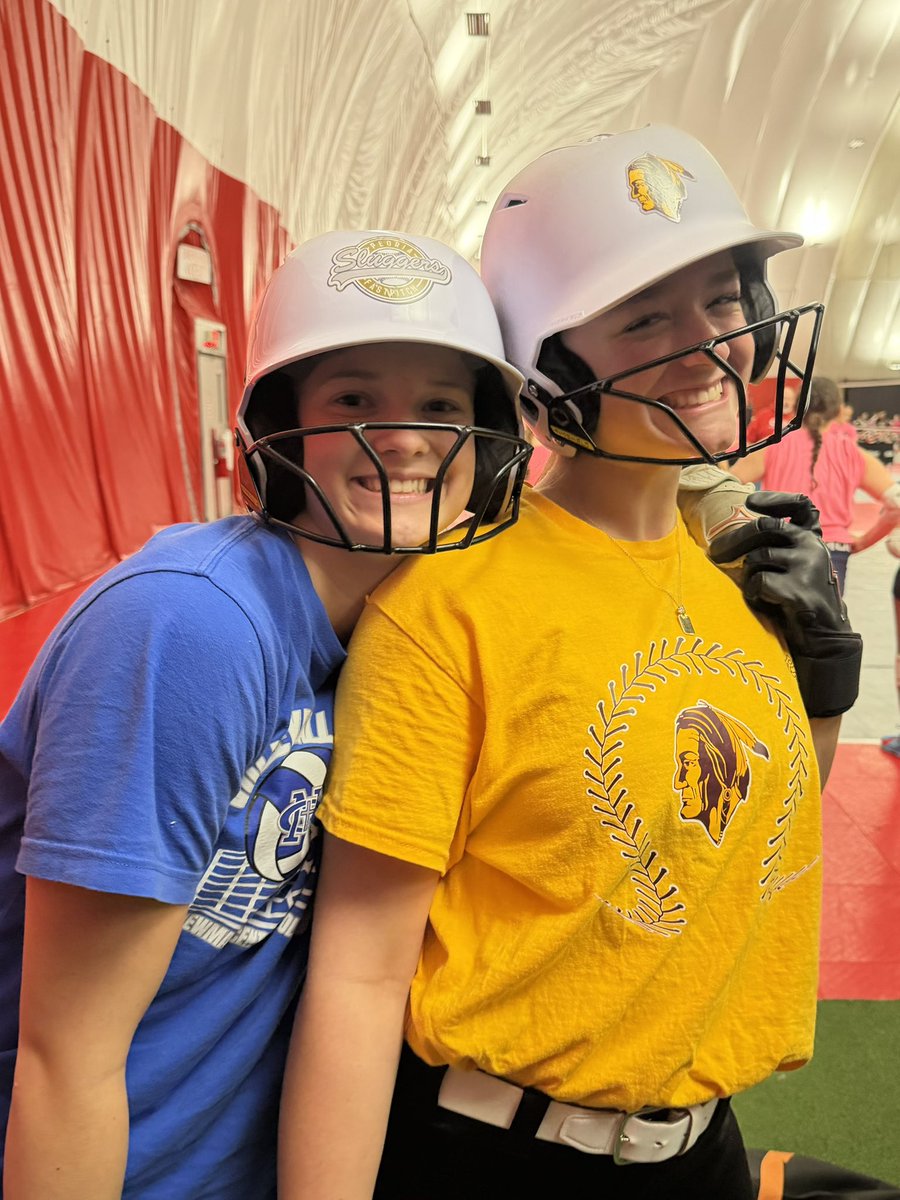 Aduncheon7's tweet photo. Final tuneup … GAMEday tmrw!  Lessons are better w/ my bestie @Lucy_Oetting  

@GoldPeoria @EnosGass  @PeoriaSluggers @ExtraInningSB @los_stuff @BrenttEads @BSherSB @LegacyLegendsS1 @Softball_Home @EpRaidersSB https://t.co/KdK3REMu6h