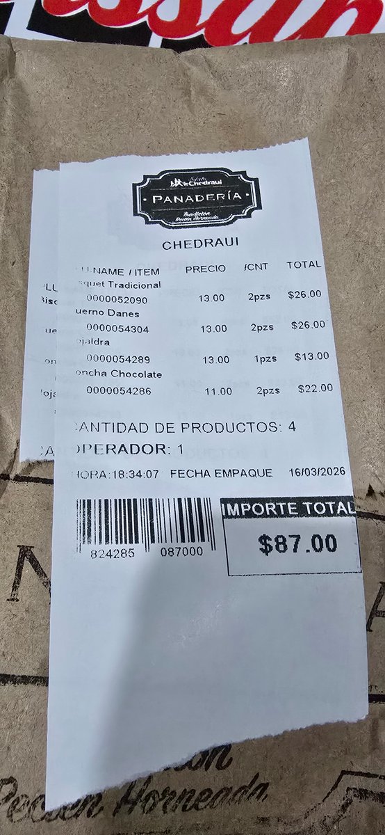 licnet's tweet photo. 2da ocasión q 1 empleada d 
@Chedrauioficial
 Selecto sucursal Centro Sur en #Querétaro intentó cobrarme 4 piezas d pan d más. Eran menos d 50 pesos, pero ¿Cuántas veces al día lo intentan? Empiezo a pensar q no fue error. ¿Y uds revisan sus tickets? #Profeco 
@AtencionProfeco https://t.co/v5Iy014Zyr