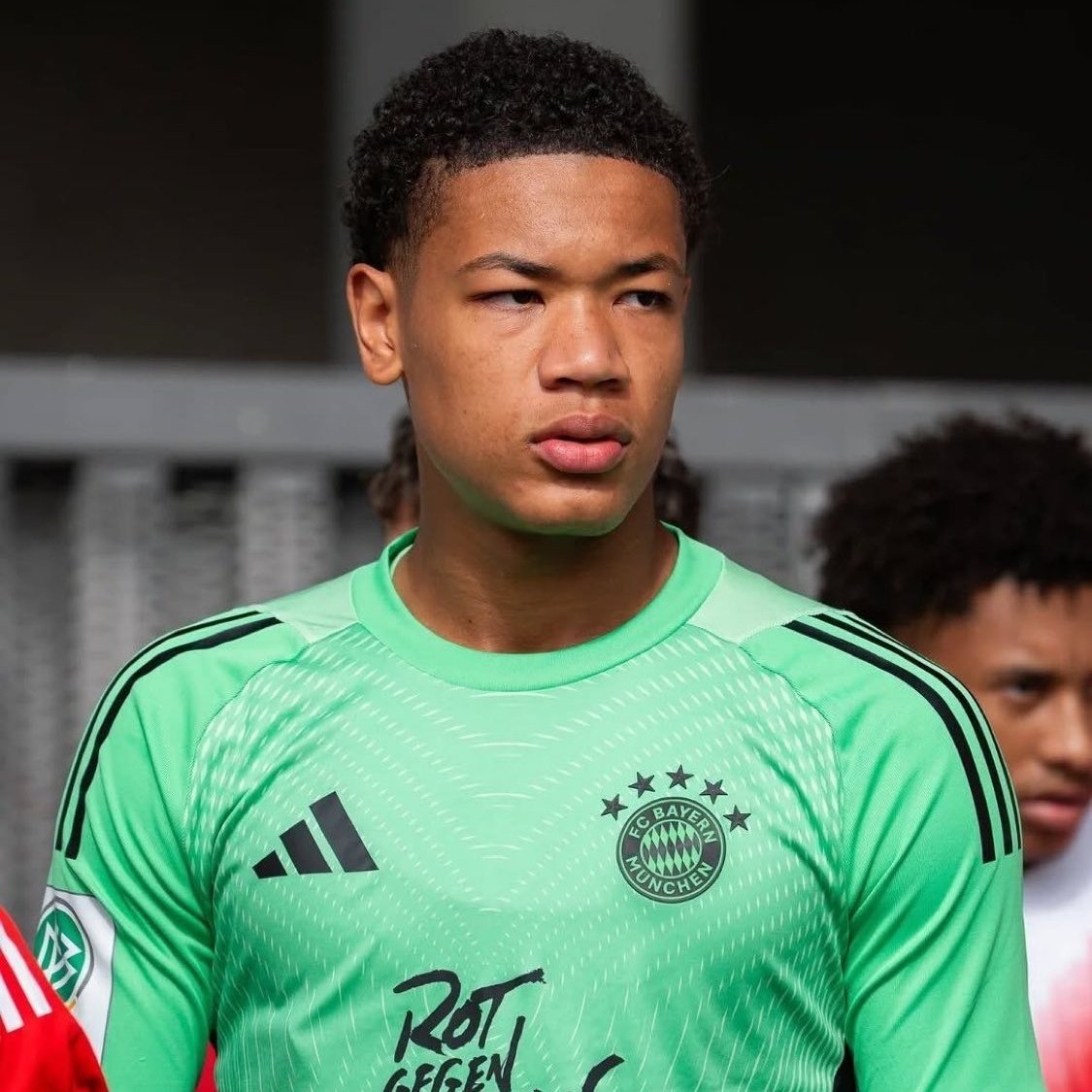 Football Critix tweet media