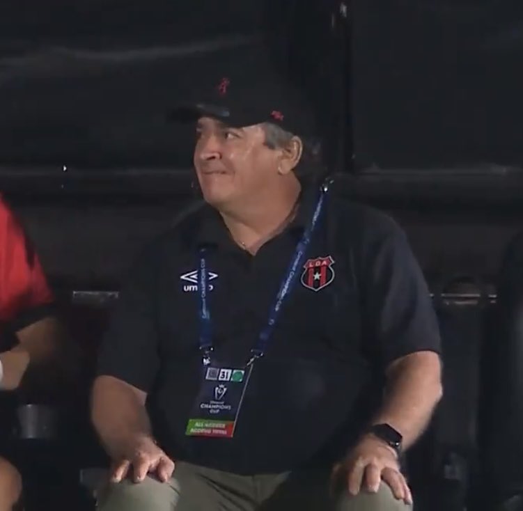 🌈⃤ ✨ fabi. 🇨🇷 tweet media