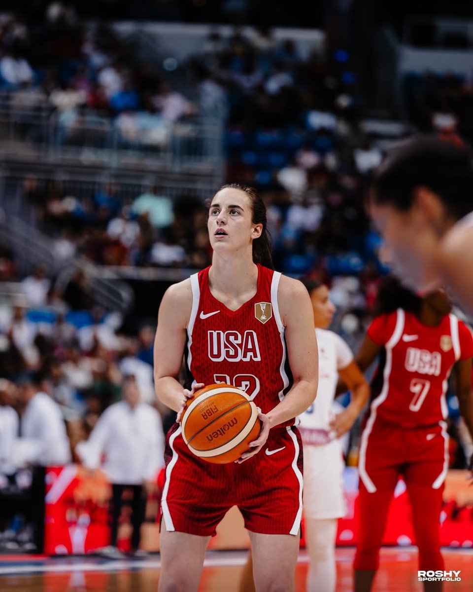 correlation tweet media