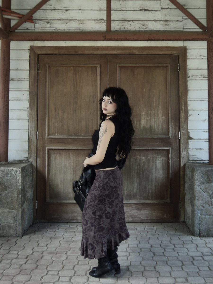 eloise ♱ tweet media