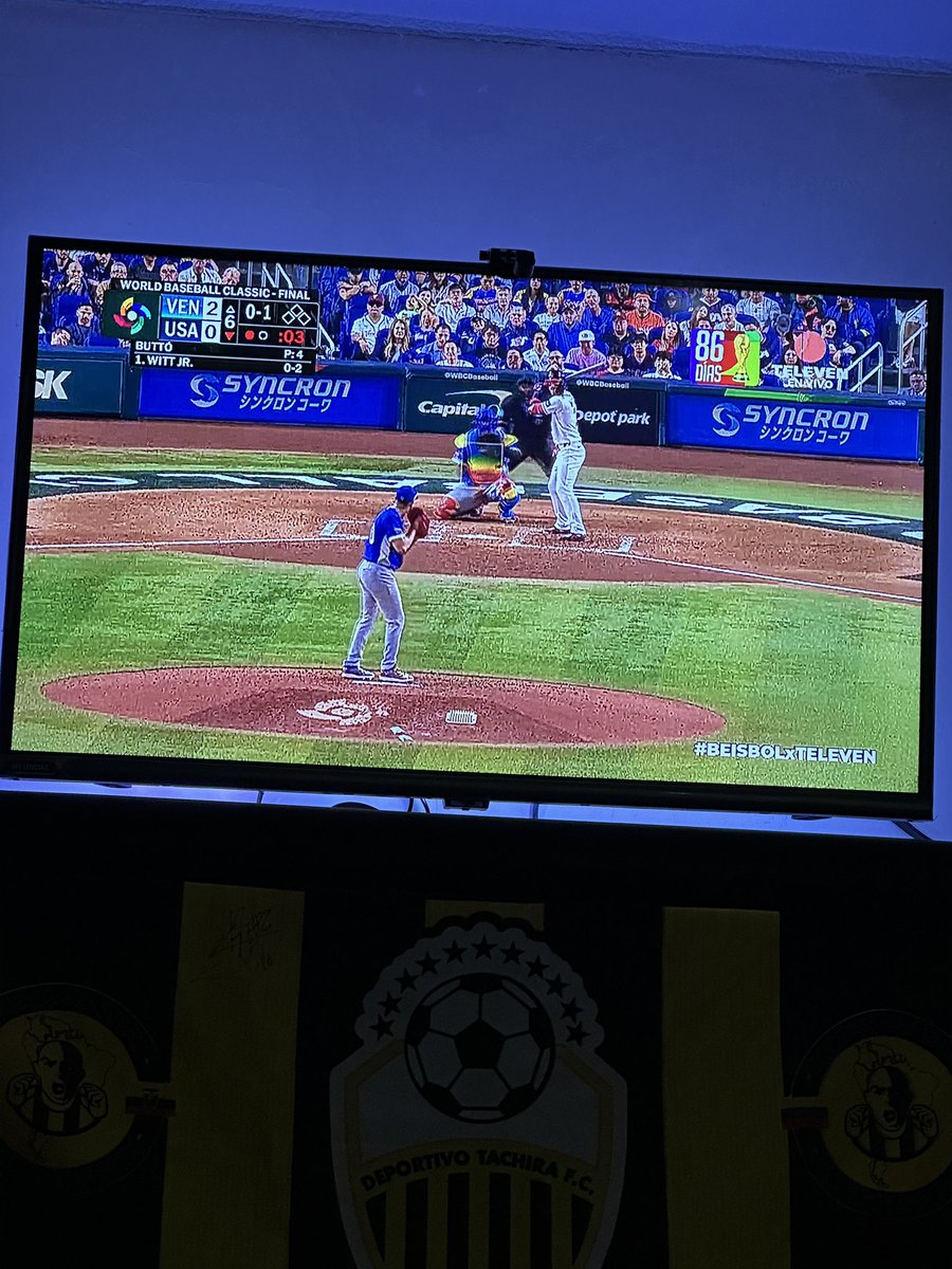 En sintonía desde Quito Ecuador claro que si con el mejor canal de Venezuela #BEISBOLxTELEVEN apoyando a los nuestros 🔥🔥