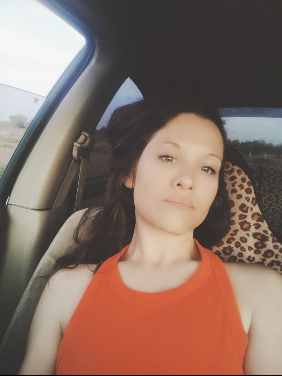 LiveToLove tweet media