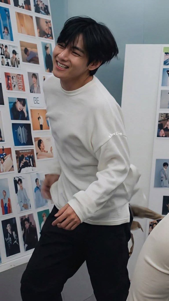 ₊˚ ⊹ ♱ tweet media