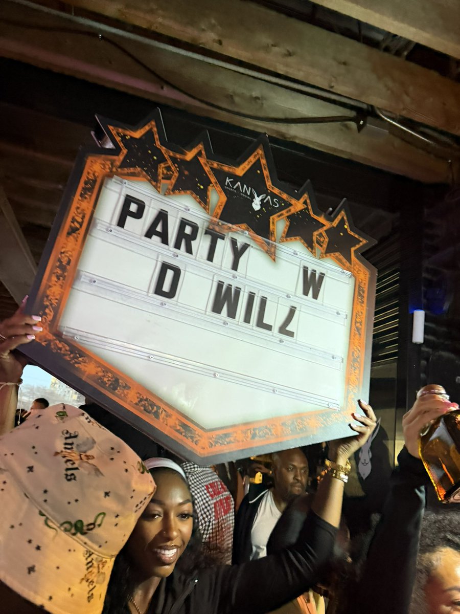 __StevieD's tweet photo. #PartyWitDWil🏁 #DallasTx⭐️ #DaGuys https://t.co/xrUTbqt4NV