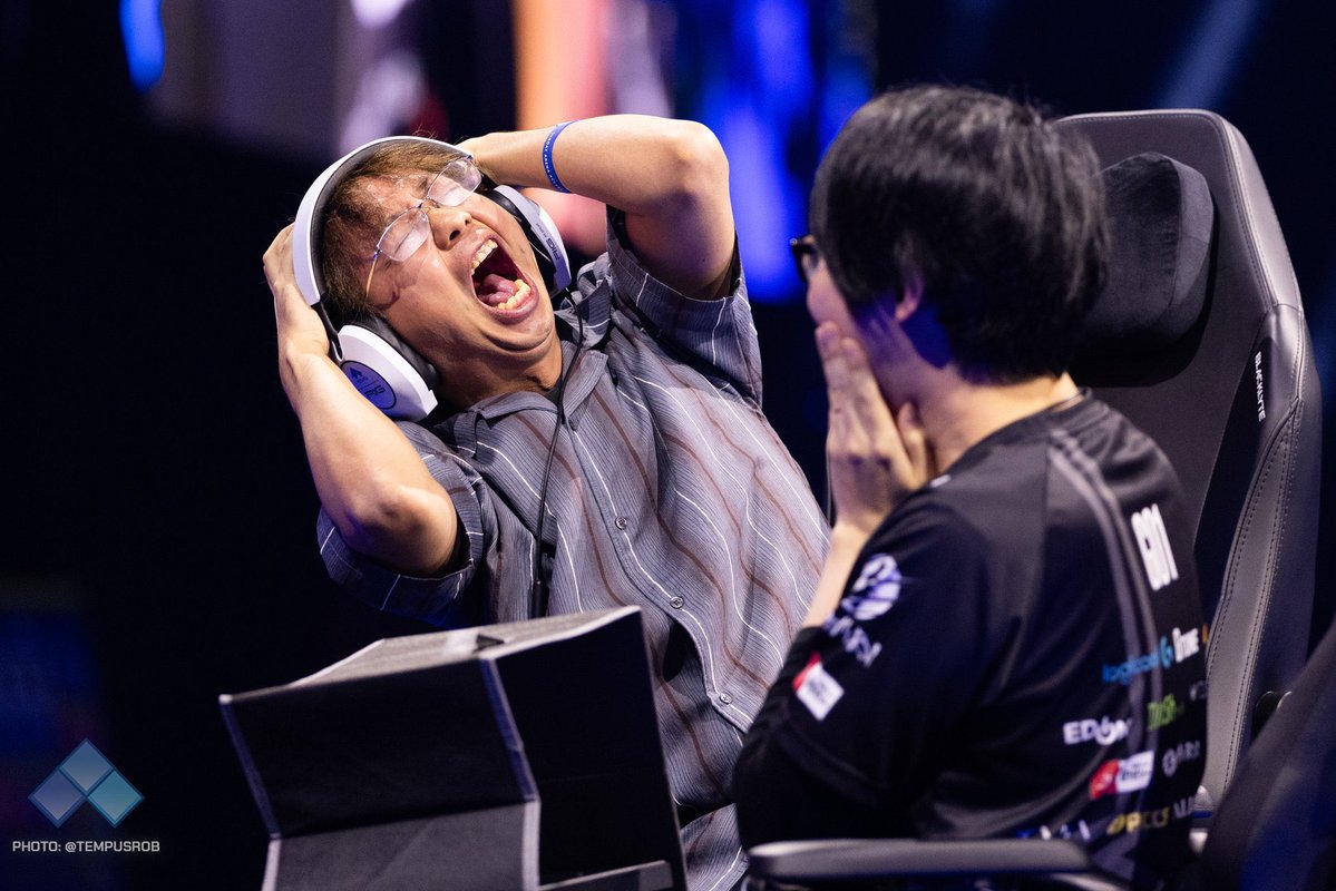 ファーペン tweet media