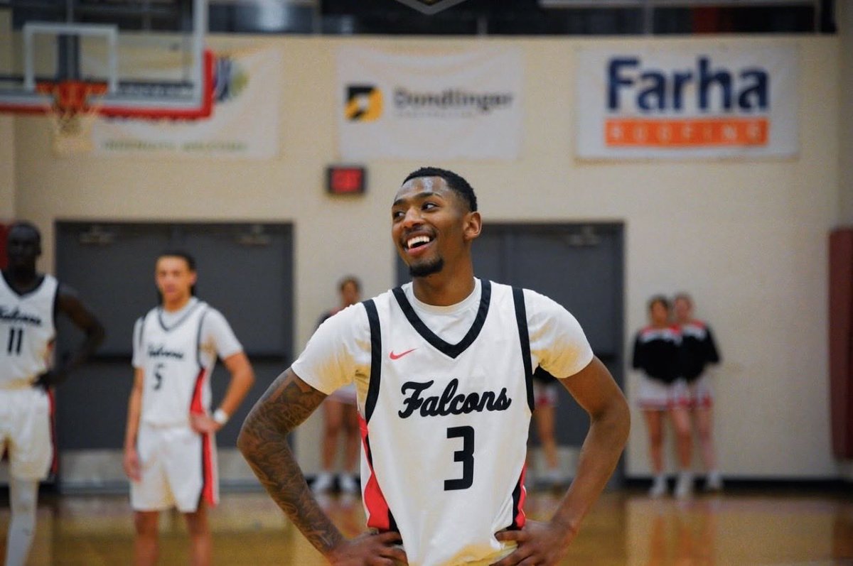 Cahlese Lee tweet media