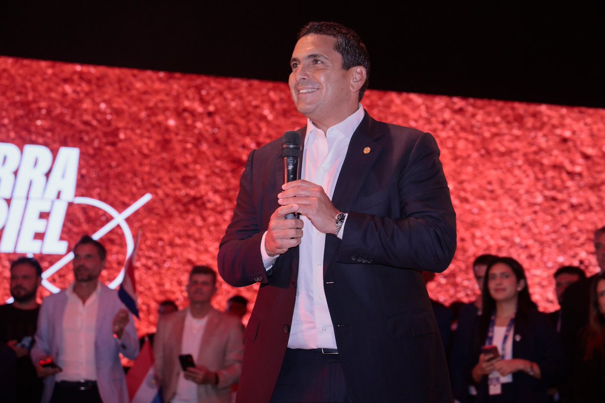 Robert Harrison P. tweet media