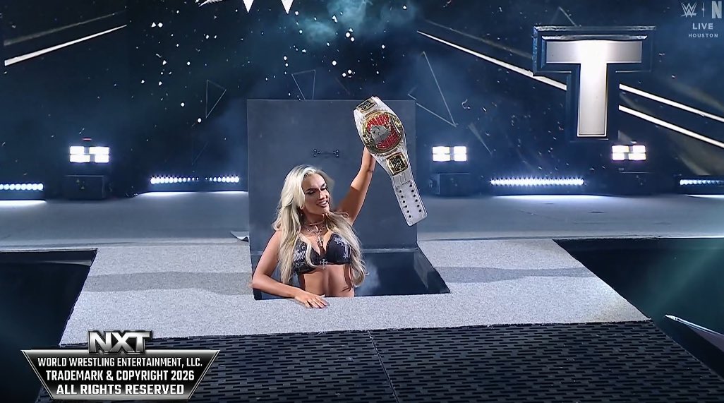 Roman Reigns SZN 💥 tweet media