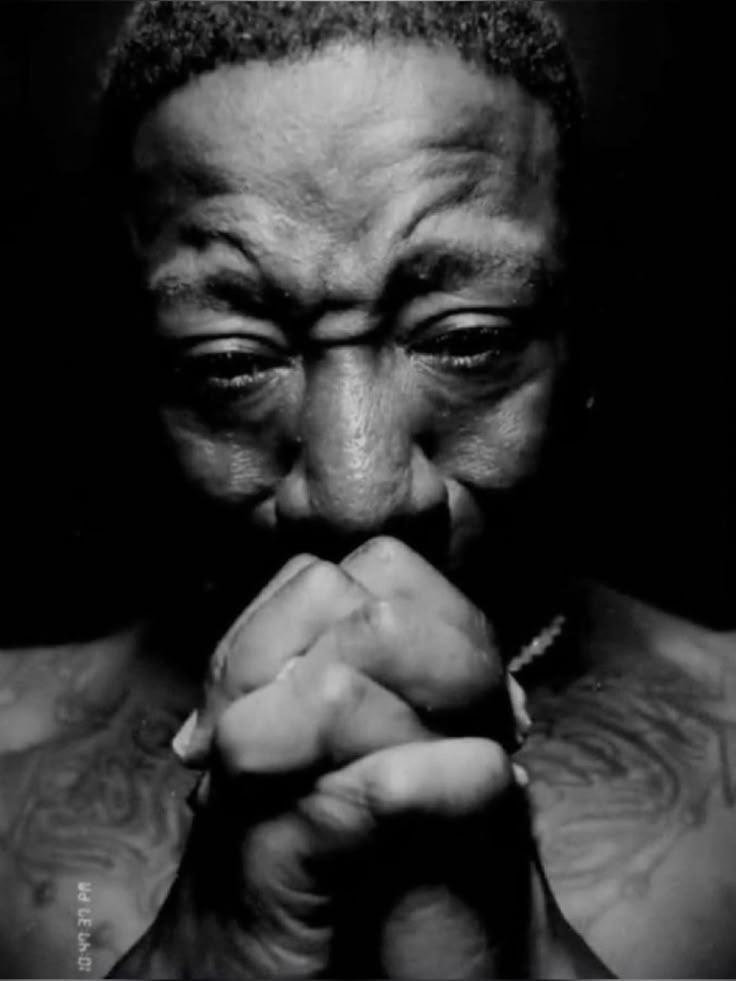 1‾SƎWⱯꓨꓤOꓕIⱯ tweet media