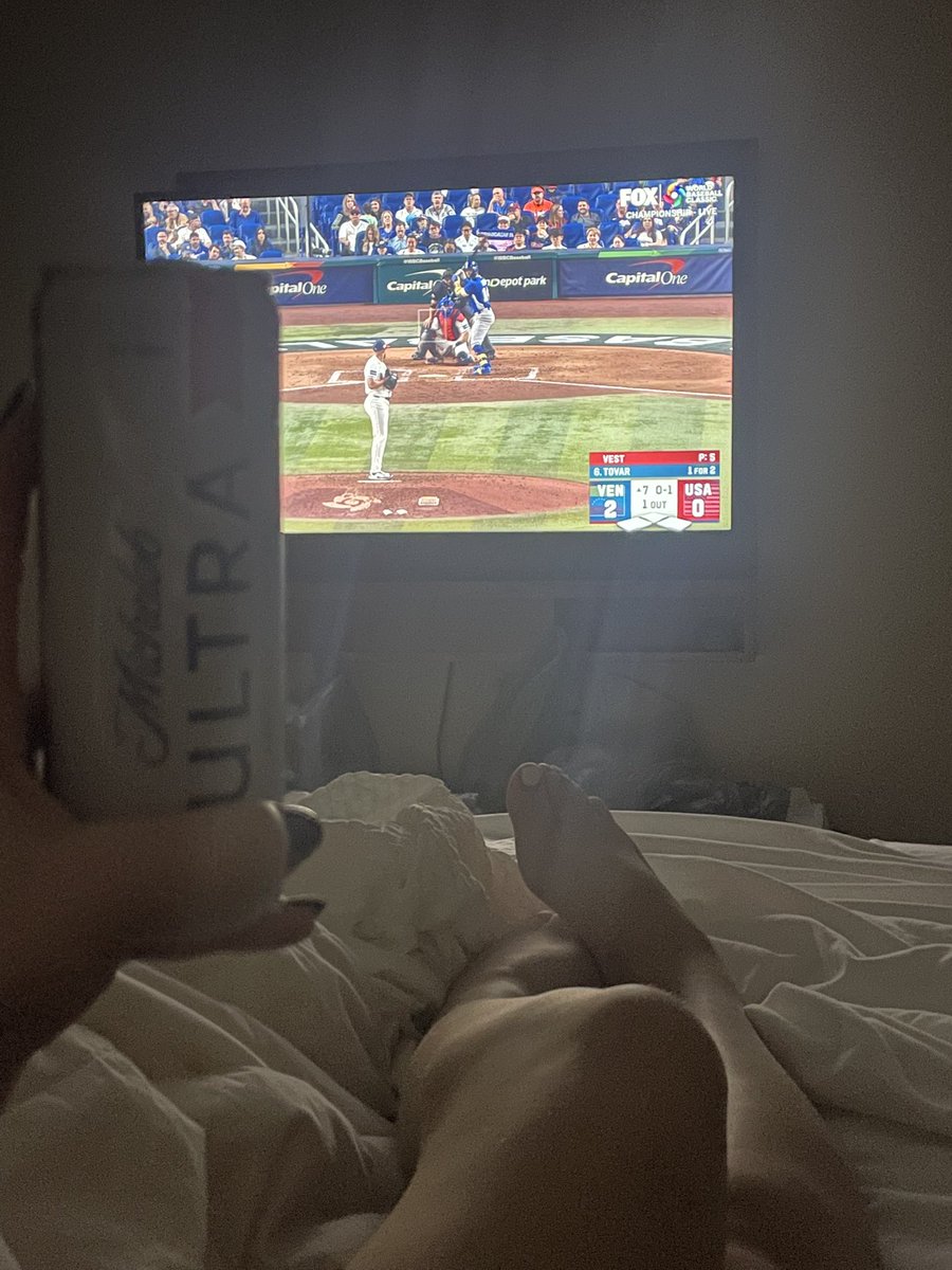 charlie, wretched hag 🪸 tweet media