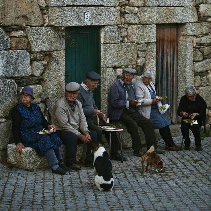 Poetic Outlaws tweet media