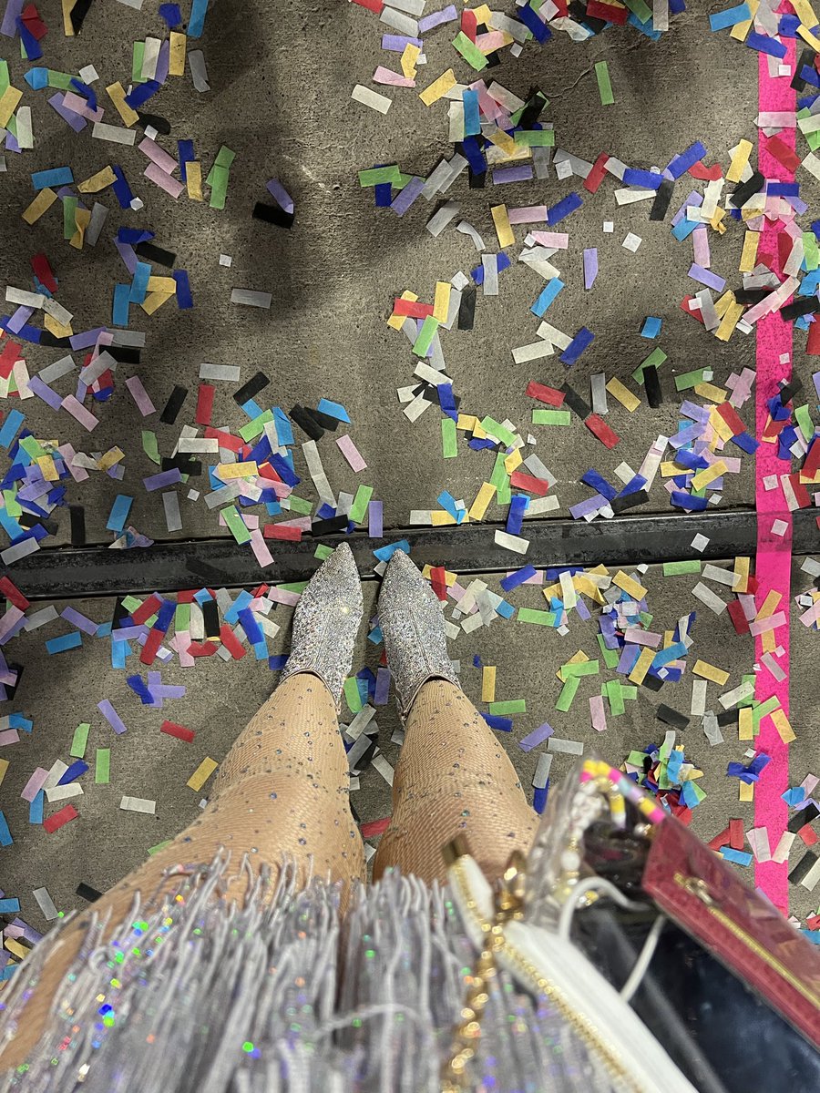 FearlesslySarah's tweet photo. Three years ago today 💕✨💕✨ https://t.co/oOl6o62EB1