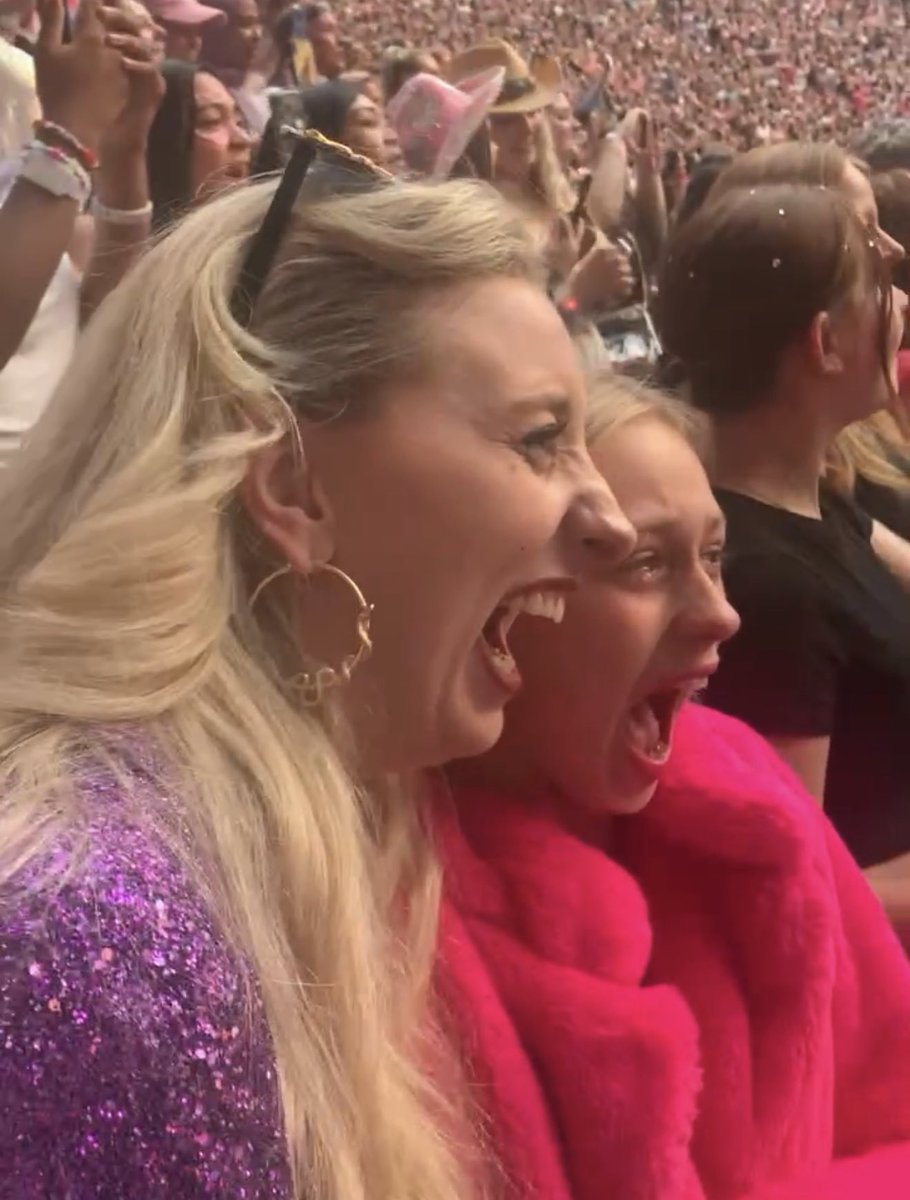 whitney ❤️‍🔥 tweet media