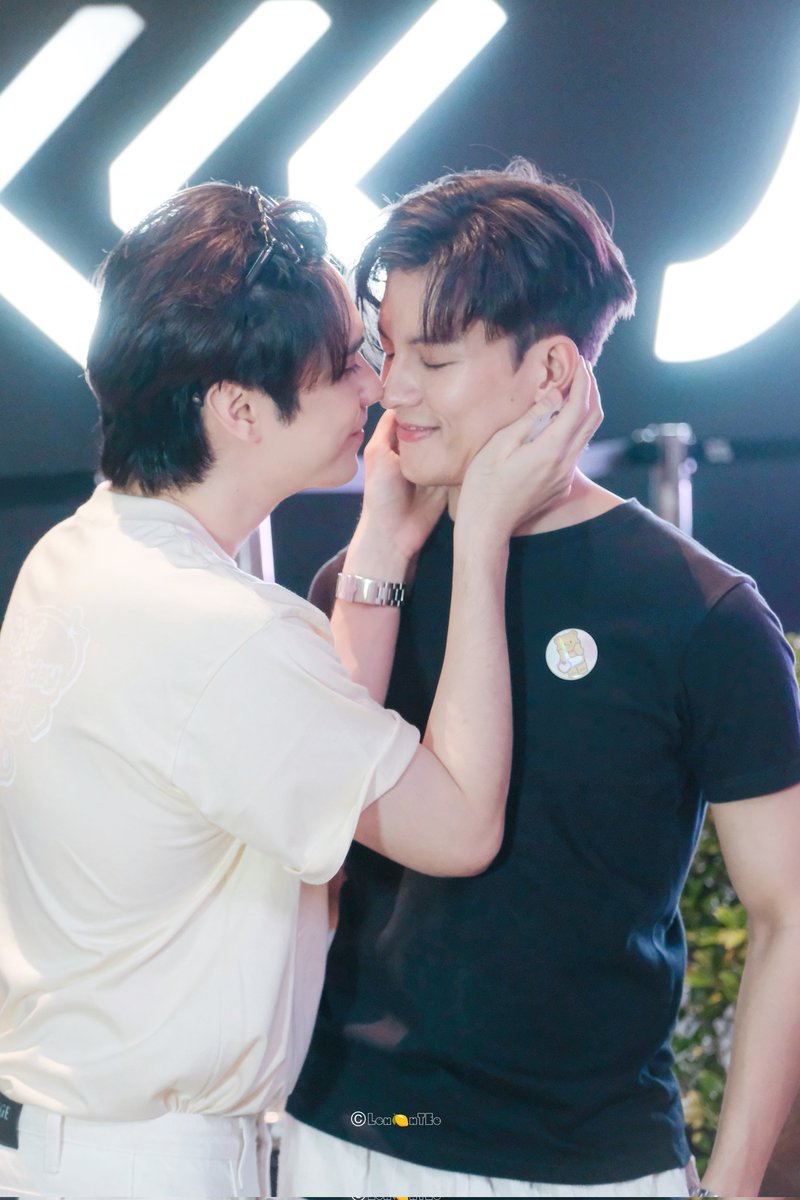 Lemon_TEe_G's tweet photo. จะเป็นให้ได้นะเมะเนี่ย 555
อะ #TeeMasu 🤭
#TEeThanapon #Masu_ms
#MasuTee #LoveLikeABike https://t.co/fgvYHn50Dt