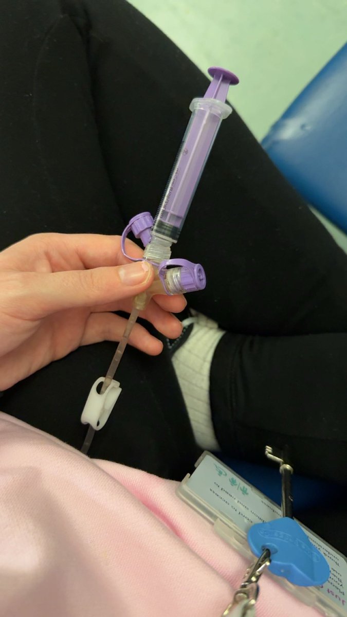 Abi Kate Hounslow tweet media