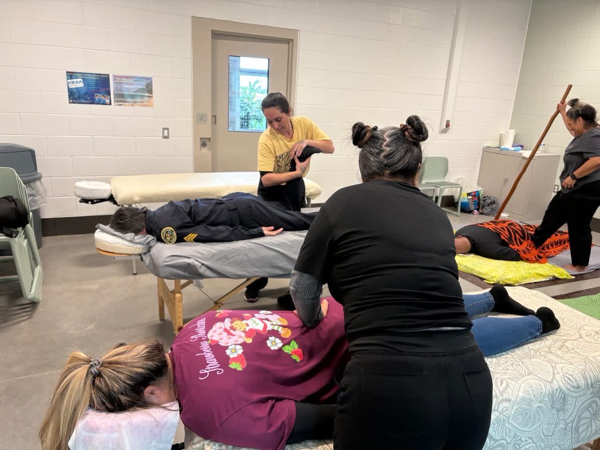 Practitioners from the Hui Mauli Ola recently gave amazing complimentary lomi lomi massages to approx. 50 of our hard-working corrections officers and support staff at the Hawaiʻi Community Correctional Center’s main Punahele location and Hale Nani Facility.  Mahalo nui!