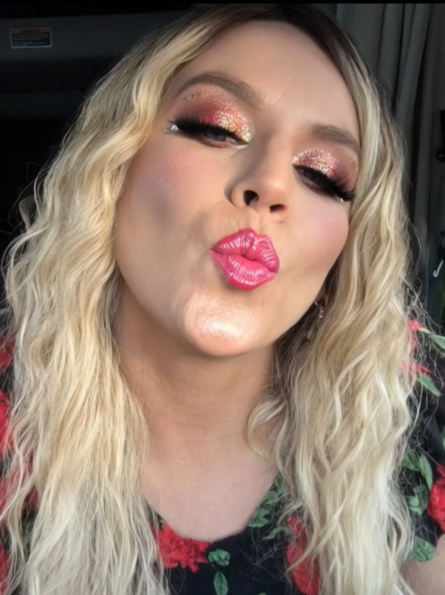 Sissyfem5's tweet photo. Thank you Daddy! I’m your good gurl! 🧚🏻‍♀️💕 https://t.co/rgUA6JrTNm