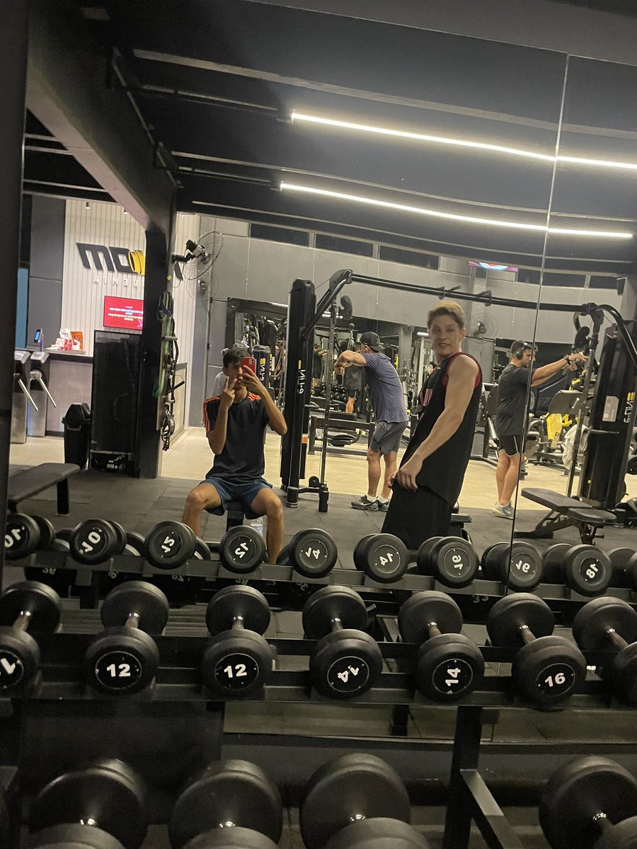 TheWormLumbriga tweet media