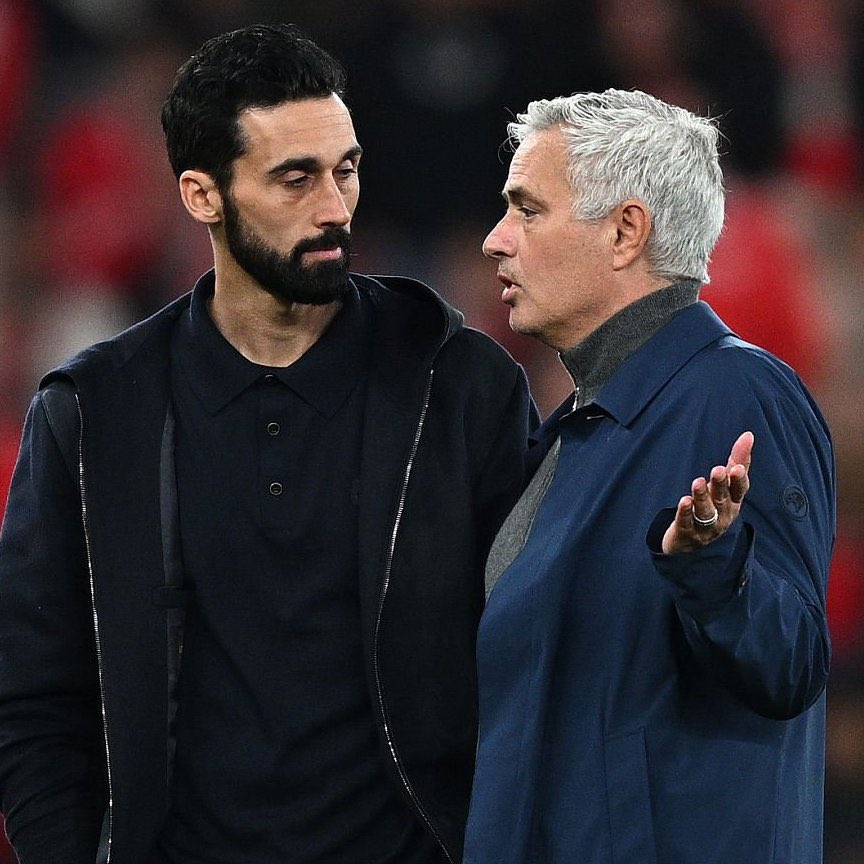 Álvaro Arbeloa telah menyingkirkan asuhan Guardiola dan Mourinho di edisi Liga Champions yang sama.

Ngeriiii🤯🥶