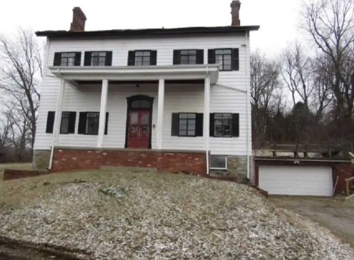 Wrong door tweet media