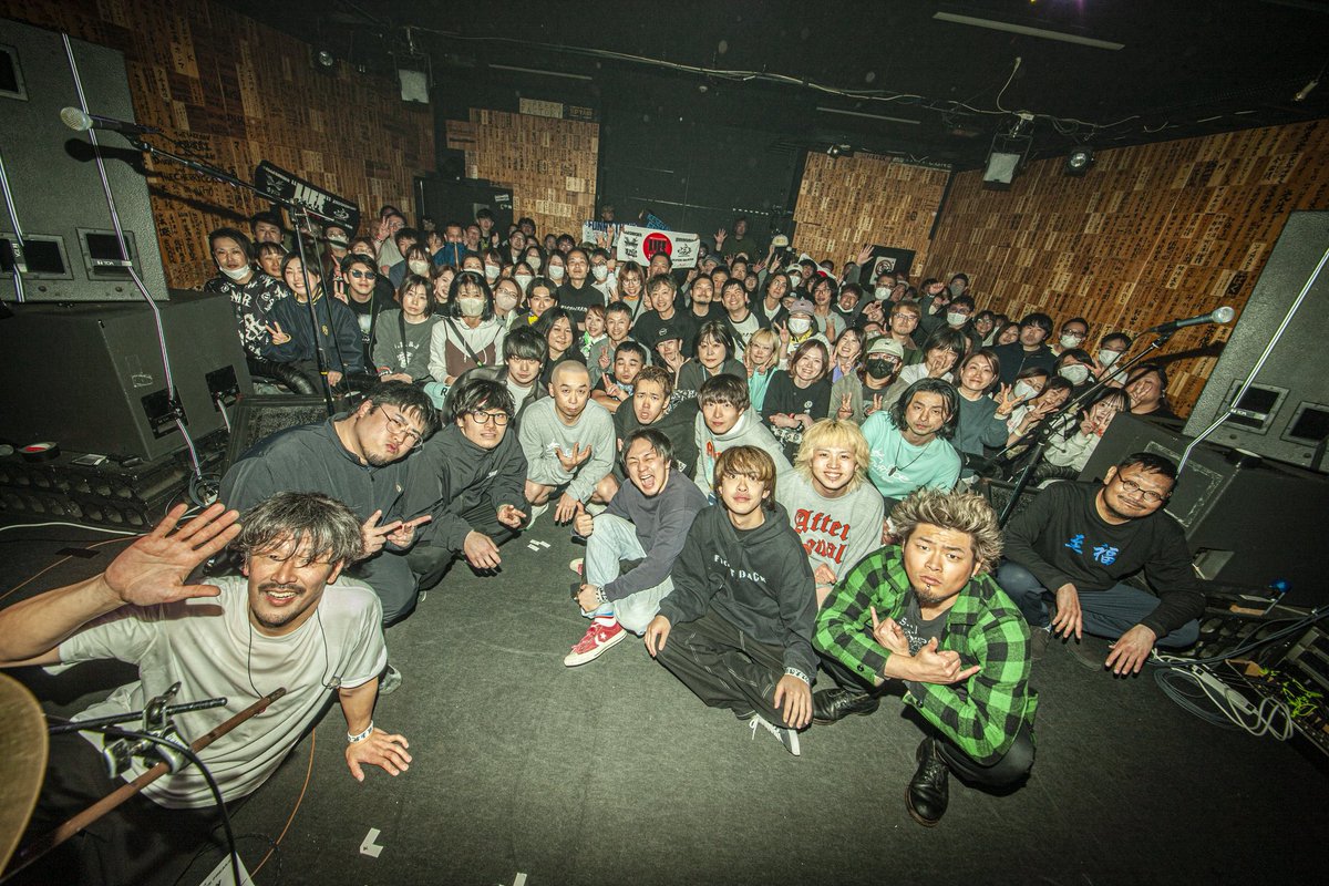 FxTx_official's tweet photo. 【❤️‍🔥THANK YOU ALL❤️‍🔥】
2026年3月17日(火)
@ 石川 金沢 vanvanV4

東北ライブハウス大作戦 "LIFE"
東北・金沢編

これにてツアー完遂！
これからも背負って繋いでいく。
そしてどこまでも駆け抜けていきます！

東北ライブハウス大作戦"LIFE"2026
本当にありがとうございました！！！
@t_l_daisakusen 

Photo by Kanade.Nishikata @ishii_maki 

#FUNNYTHINK
#carabina
#urei
#東北ライブハウス大作戦
