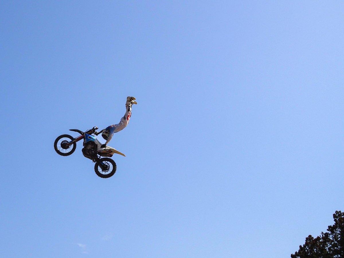 325Fuma's tweet photo. 徐々にいつもの感覚に戻って来た感じ。
楽しいね、FMX。
続けていこう。

Keep going! https://t.co/V0f7JnJK5W