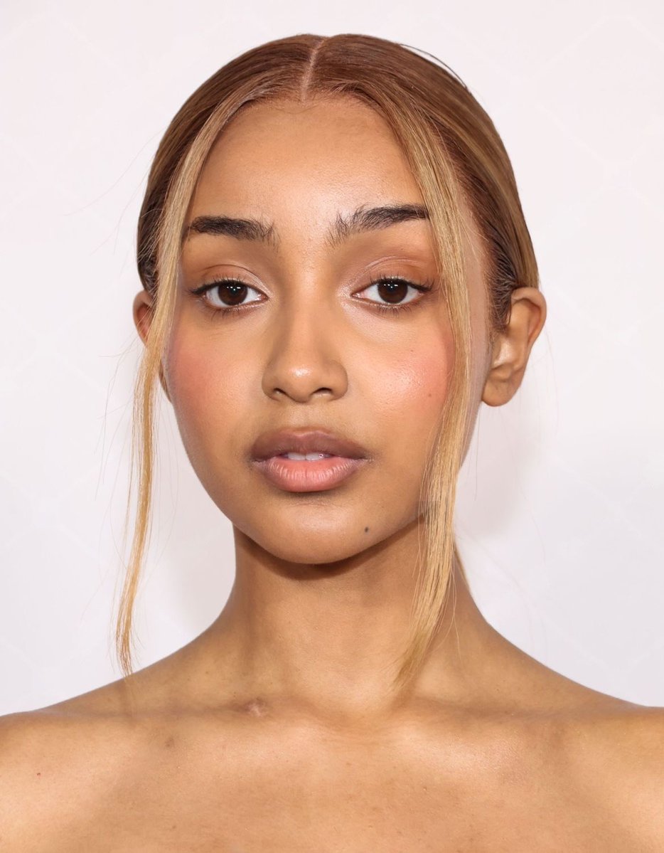 pinkpantheress source tweet media