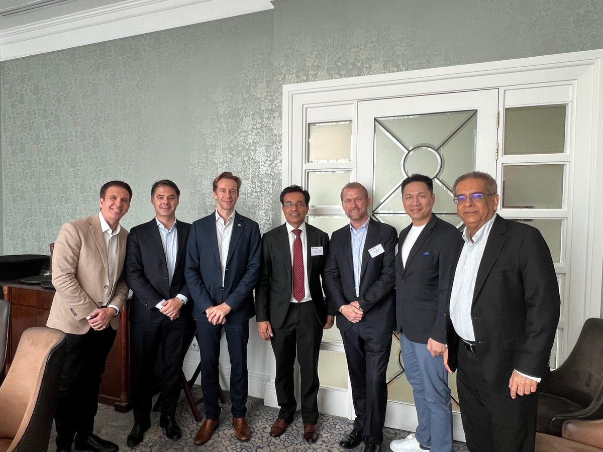 Umesh Pandey tweet media