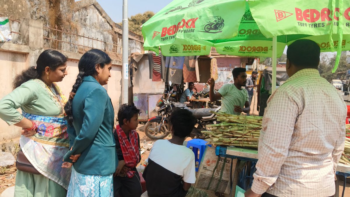 DrGayatriDevi3's tweet photo. Child labour raid conducted by District Task Force Committee, Koraput as per the instruction of Hon'ble Collector and DM, Koraput and Chairman, DTFC. @PravatiPOdisha @WCDOdisha @OSCPCR_Odisha @OSCPSODISHA @dmkoraput https://t.co/3cJo1WWQ9P