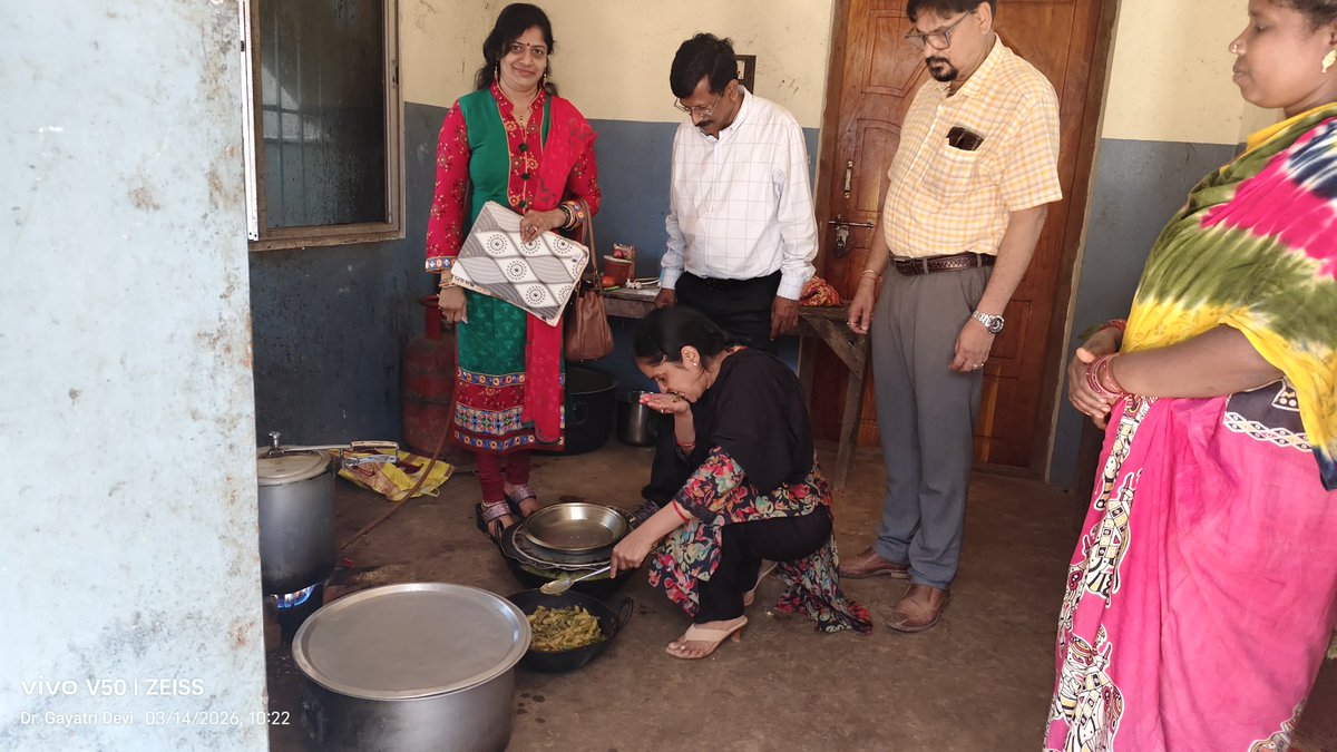 DrGayatriDevi3's tweet photo. Team CWC Koraput's surprise inspection visit to CCI Blessing Children's Home, Ramagiri, Boipariguda. @PravatiPOdisha @WCDOdisha @OSCPCR_Odisha @OSCPSODISHA @dmkoraput https://t.co/MGD9sHM8Oa