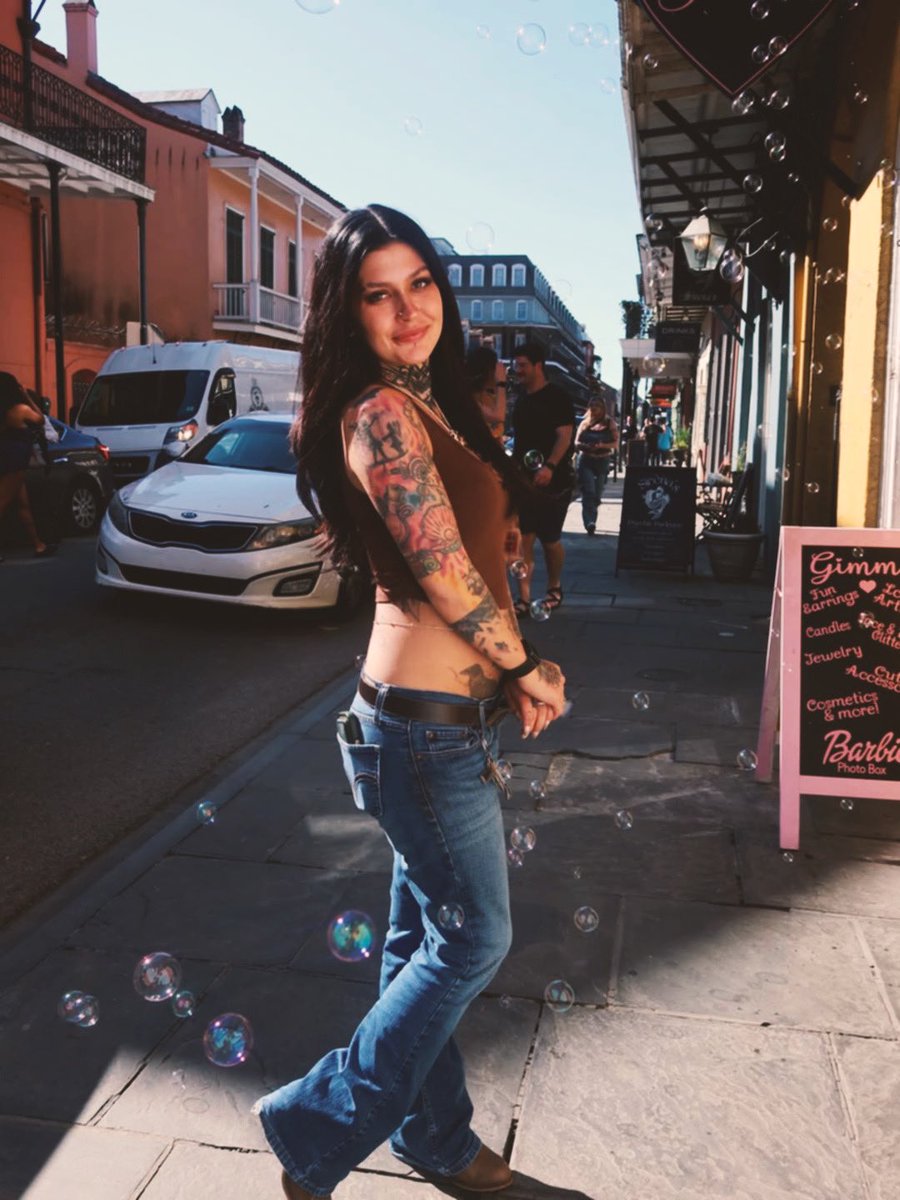 Hallow🩸 tweet media