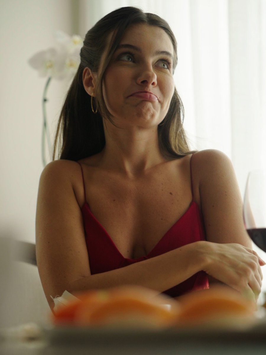 É muita fofura para uma vilã só 😍😍
Estou apaixonada por essa foto, ela está muito neném 🥹🥹

<a href="/pribuiar/">Pri Buiar ❤️‍🔥</a> ❤️‍🔥