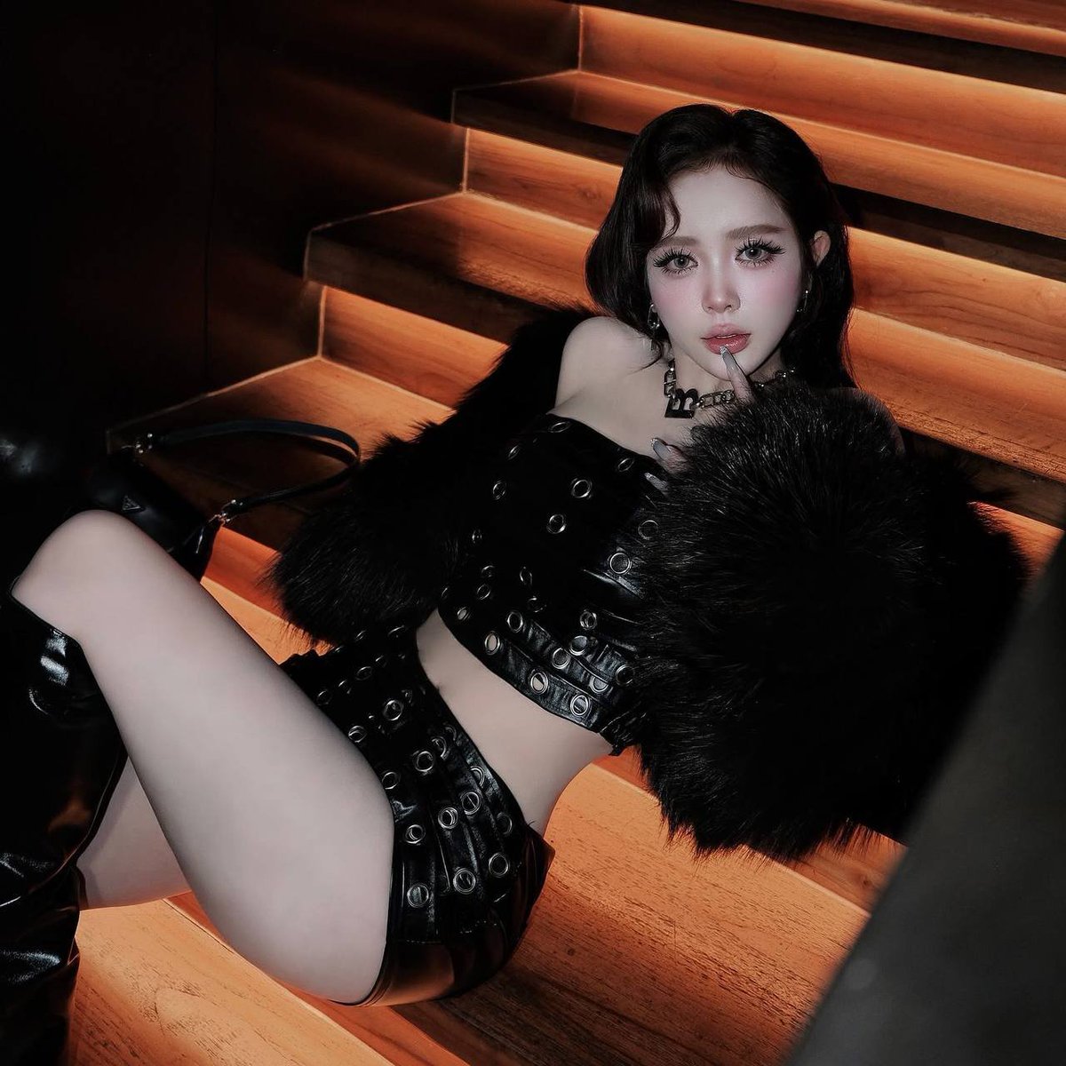 tanderso14's tweet photo. Một lòng, một dạ, một mình luôn 😅 https://t.co/TYst9ytHfh