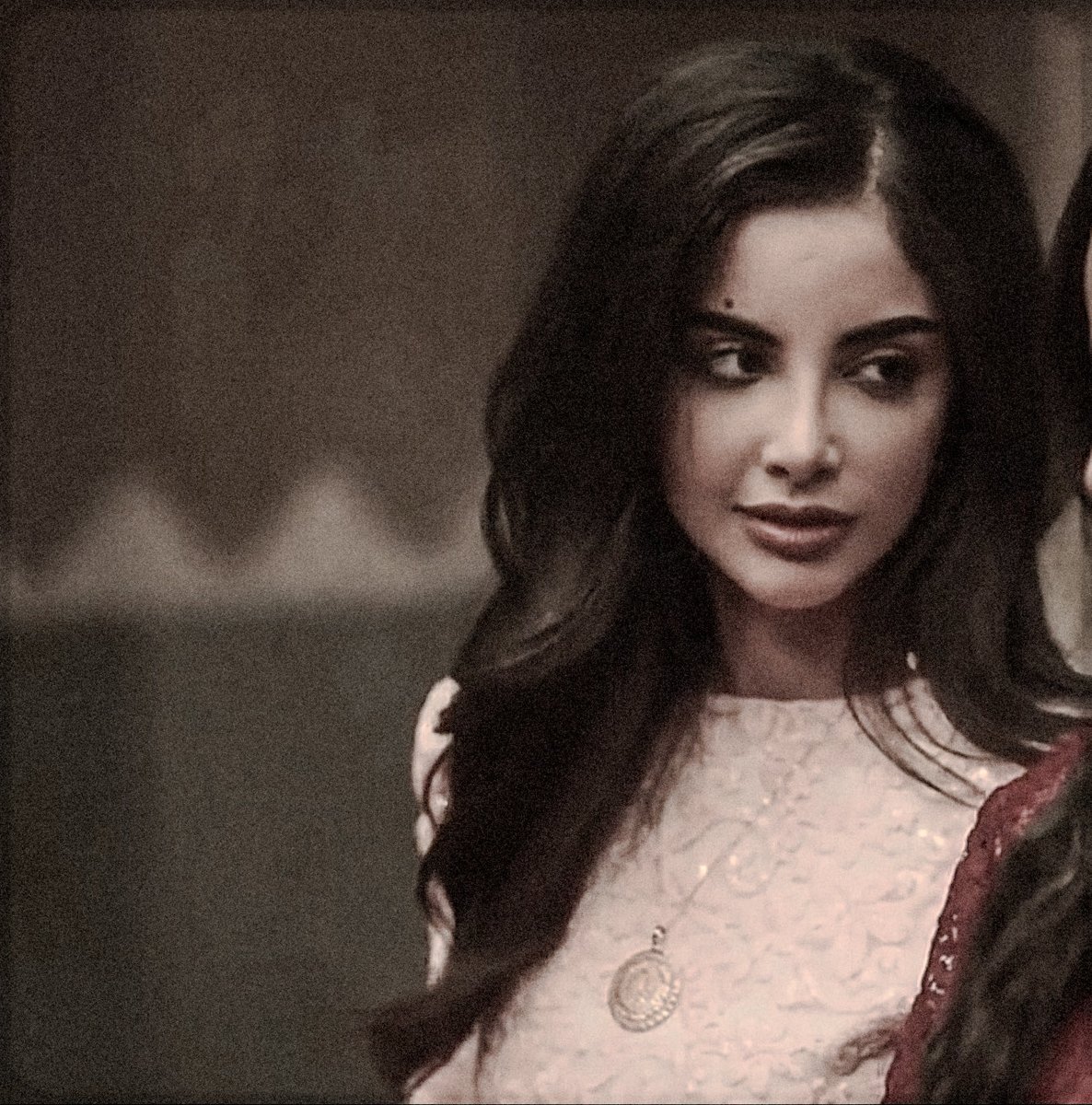 meeeril's tweet photo. Her beauty is beyond words
« مُذهلة يا لمى ♡ https://t.co/fih2DpDNlm