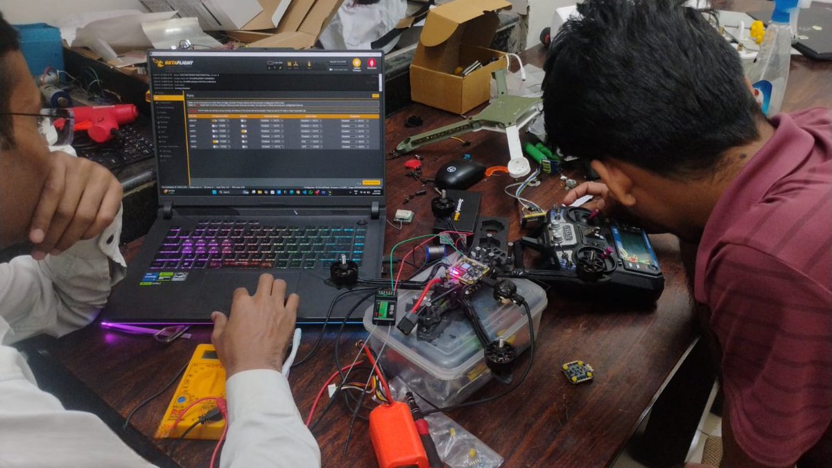 Vector Technics tweet media