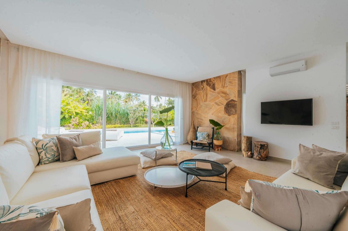 Isaiah Jobs_R_Wanderer aka CEO Breathtaking Uganda tweet media