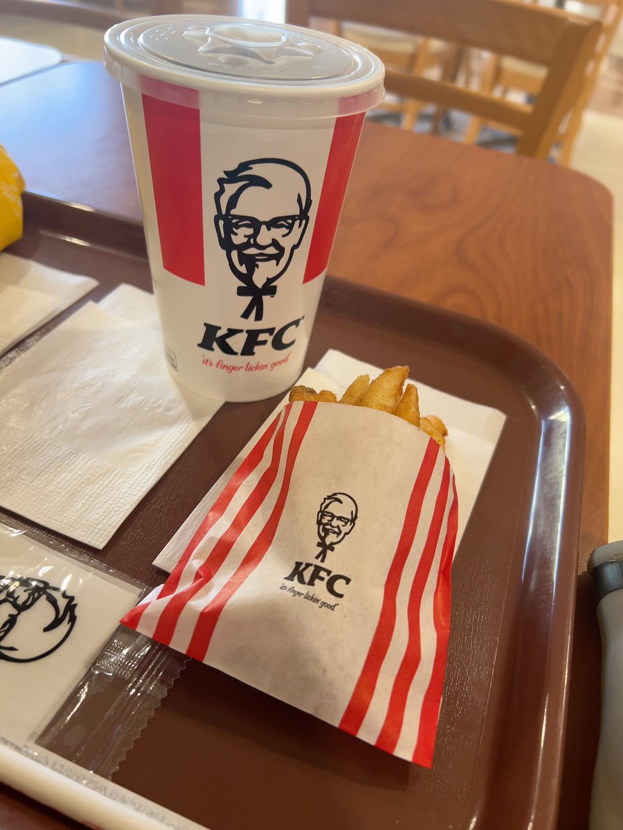 kawabro's tweet photo. 狂乱のKFCチーズツイスター🌪️セットペプシ添えやらしくお願いしますここのKFC🍟いつもカリカリで出てくるからほんと好き
#狂乱のブロ
#ぶ飯
#potate https://t.co/oKYvWGl9EI
