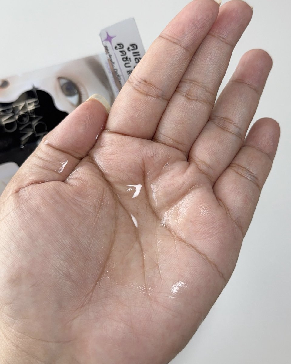 พอออกแบบซองหาซื้อได้ง่ายด้วย พกสะดวกด้วย นี่เลิฟนะ แบบกระปุกนี่ก็มี ชอบๆ แบบซอง ราคาแค่ 39.- บาท 🖤