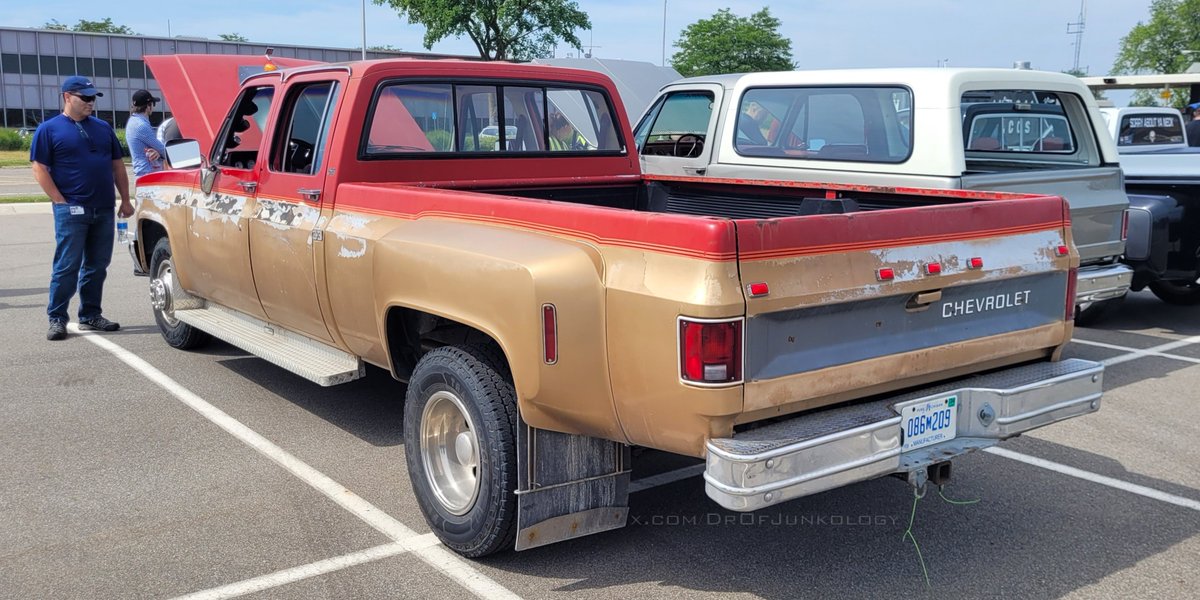 Junk Man tweet media