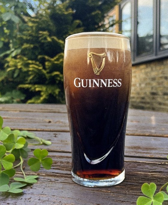 Loretta DeBourbon 🌆🦇🌆 tweet media