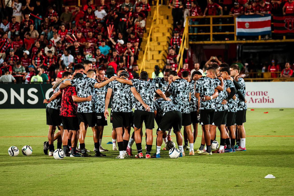 Un Manudo en Tibás tweet media