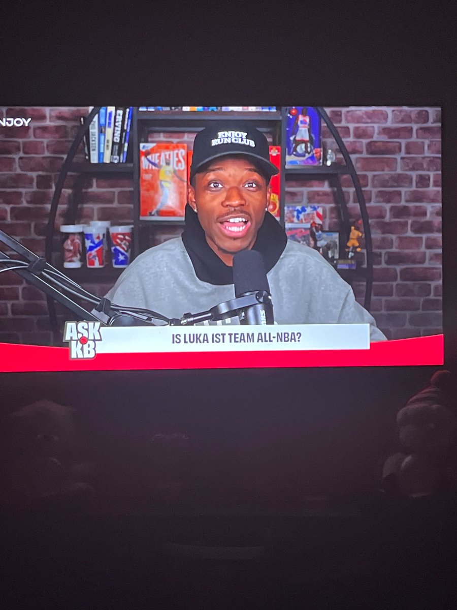 Def_Not_AydenB tweet media